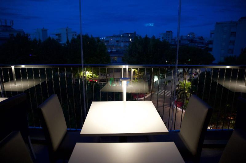 Monaco Suites Hotel Lignano Sabbiadoro Ngoại thất bức ảnh