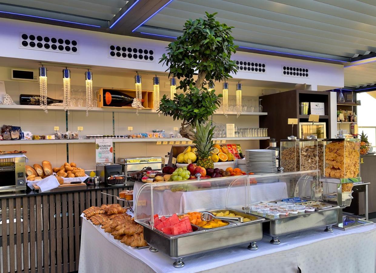 Monaco Suites Hotel Lignano Sabbiadoro Ngoại thất bức ảnh