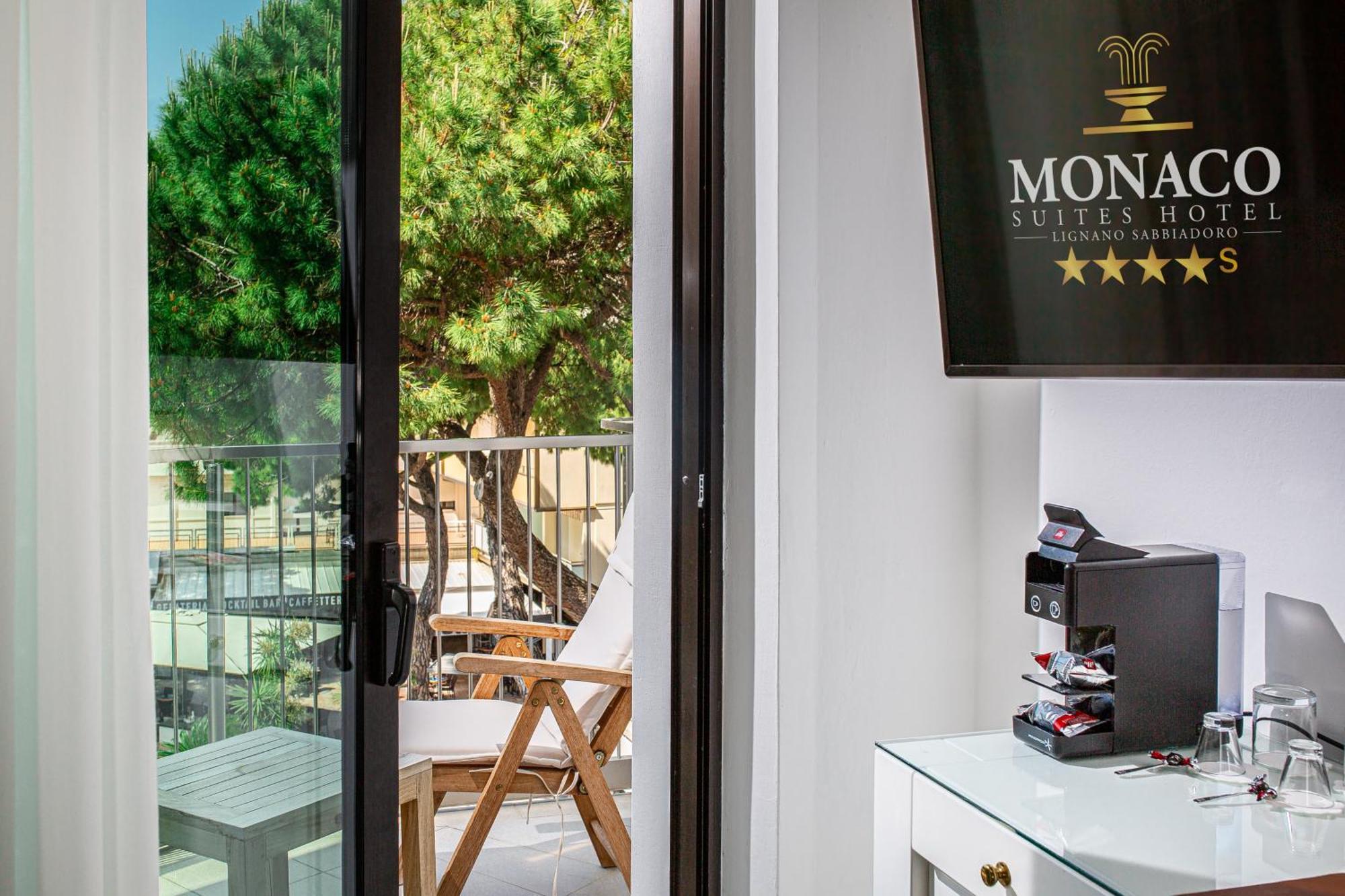 Monaco Suites Hotel Lignano Sabbiadoro Phòng bức ảnh